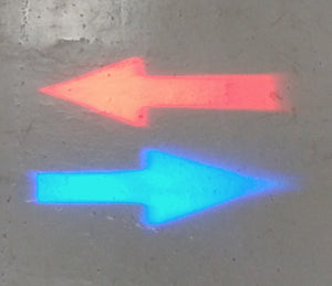 Arrow Blue / Red Light